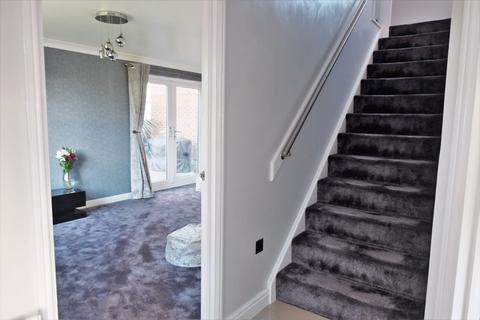 33 Blue Cedar Drive, Streetly, Sutton Coldfield, B74 2AE
