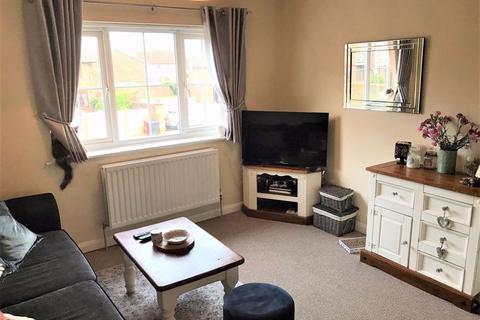 1 bedroom flat to rent - Cherry Orchard Road, Chichester