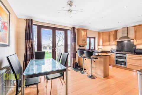 12 Windsor Road, Hornchurch, RM11 1PD