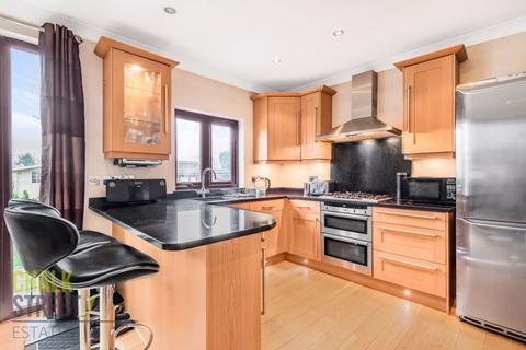 12 Windsor Road, Hornchurch, RM11 1PD
