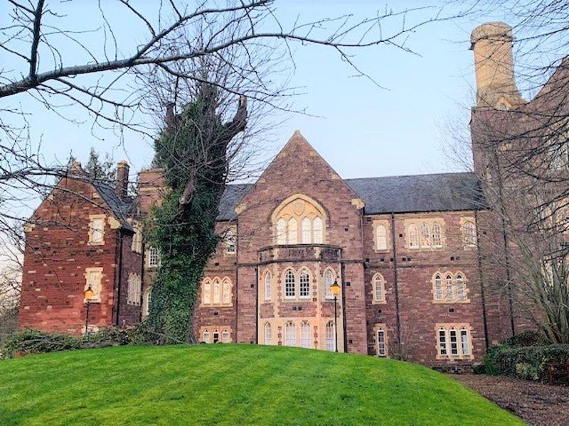 Sarno Square, Abergavenny 1 bed apartment £800 pcm (£185 pw)