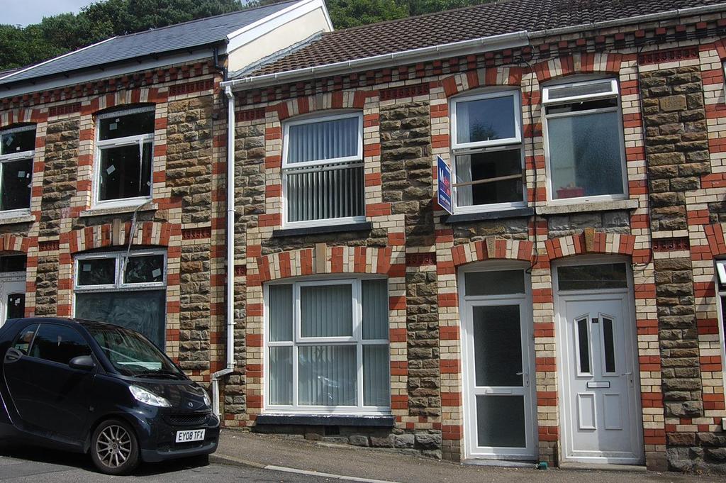 Station Road, Upper Brynamman, Ammanford 3 bed terraced house £450
