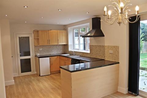 62 Brewer Road, Bulkington, Bedworth, CV12 9RF