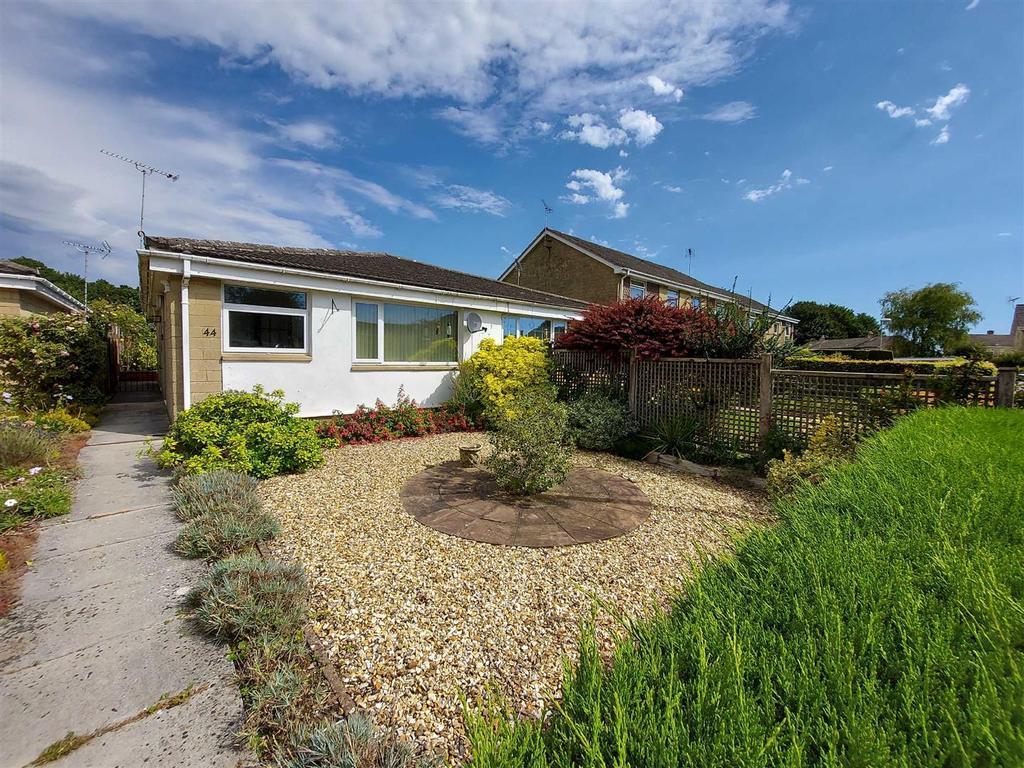 Ashwood Road 2 bed bungalow for sale £225,000