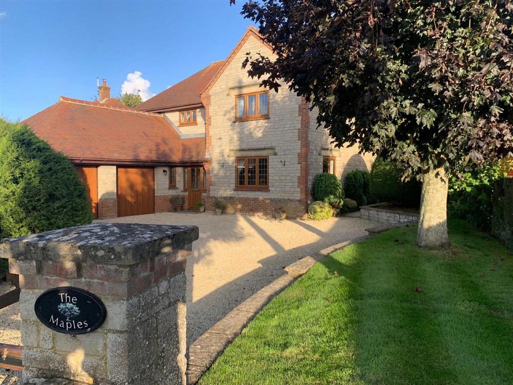 Studley, Wiltshire 5 bed detached house £765,000
