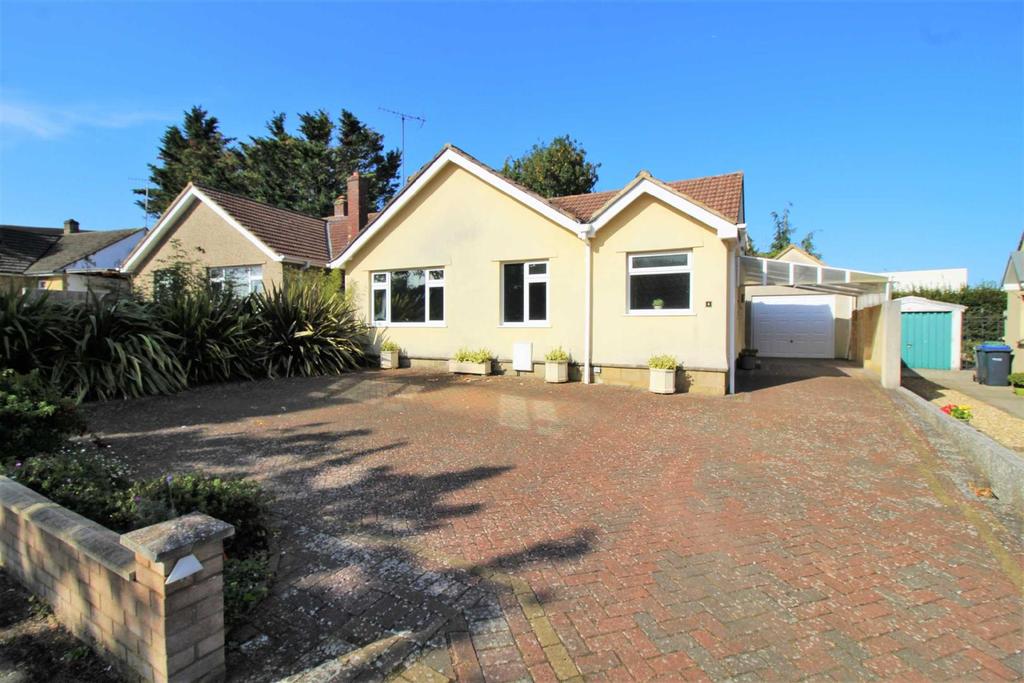 Sadlers Mead, Monkton Park, Chippenham 2 bed bungalow £330,000