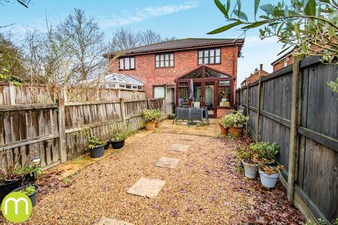 19 Chaplin Drive, Colchester, CO4 3EA