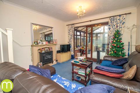 19 Chaplin Drive, Colchester, CO4 3EA