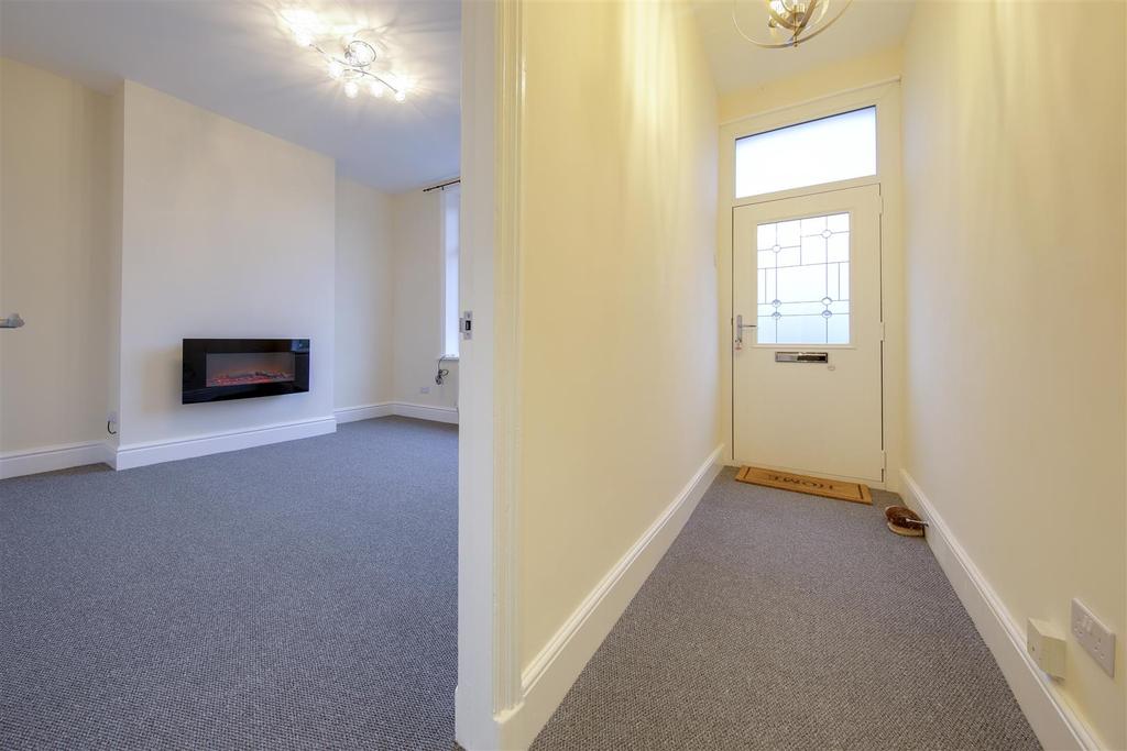 Brookland Terrace, Cowpe, Rossendale 4 bed terraced house £875 pcm (£202 pw)
