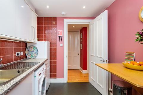 2f1, 3 Dalmeny Road, Edinburgh, EH6 4QX