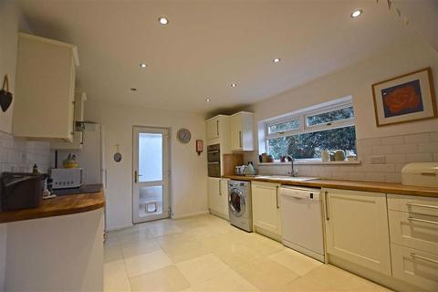 123 Longford Lane, Gloucester, GL2 9HD