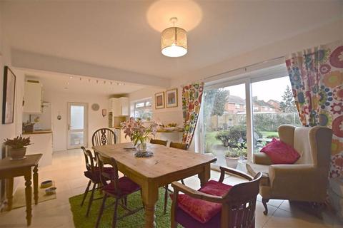 123 Longford Lane, Gloucester, GL2 9HD