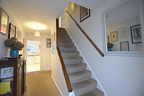 123 Longford Lane, Gloucester, GL2 9HD