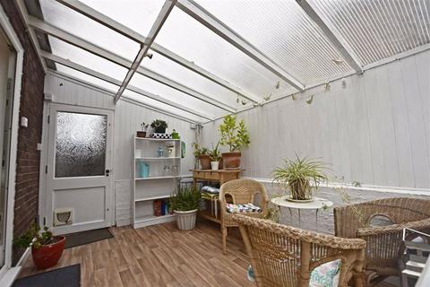 123 Longford Lane, Gloucester, GL2 9HD