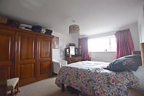 123 Longford Lane, Gloucester, GL2 9HD