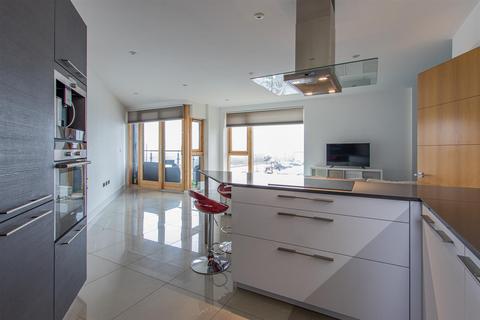 80 Empire Way, Cardiff, CF11 0JW