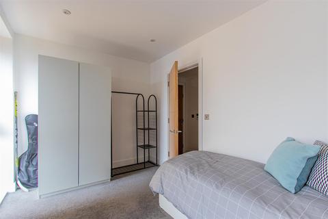 80 Empire Way, Cardiff, CF11 0JW