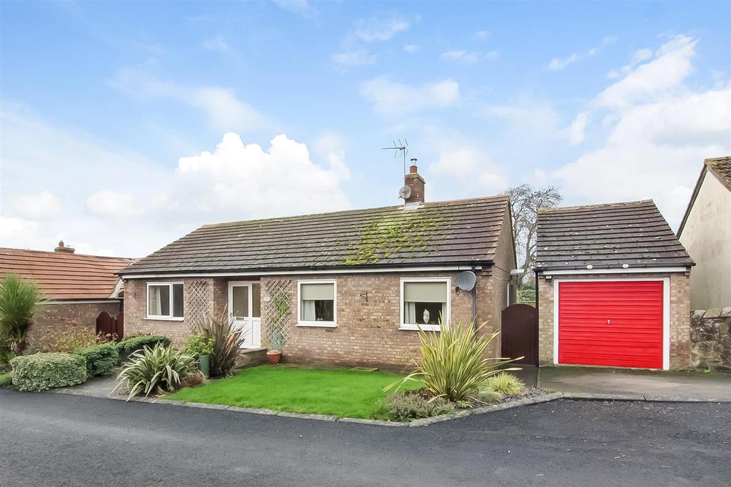 Rayson Court, Ingleton, Darlington 2 bed detached bungalow £180,000