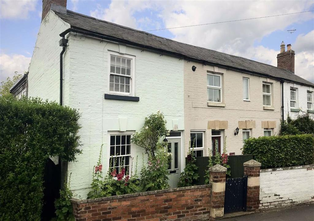 South Street, Oakham, Rutland 2 bed end of terrace house for sale £