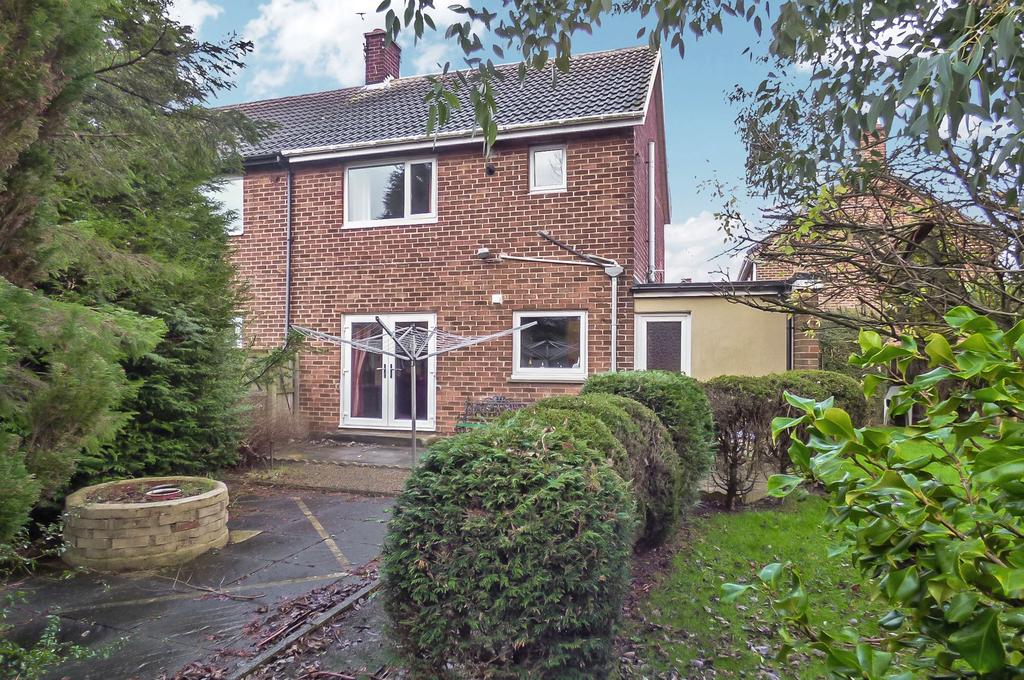 Harewood Close, West Monkseaton... 2 bed terraced house £185,000