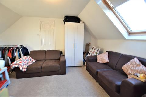 32 Flatt Road, Largs, KA30 9EA