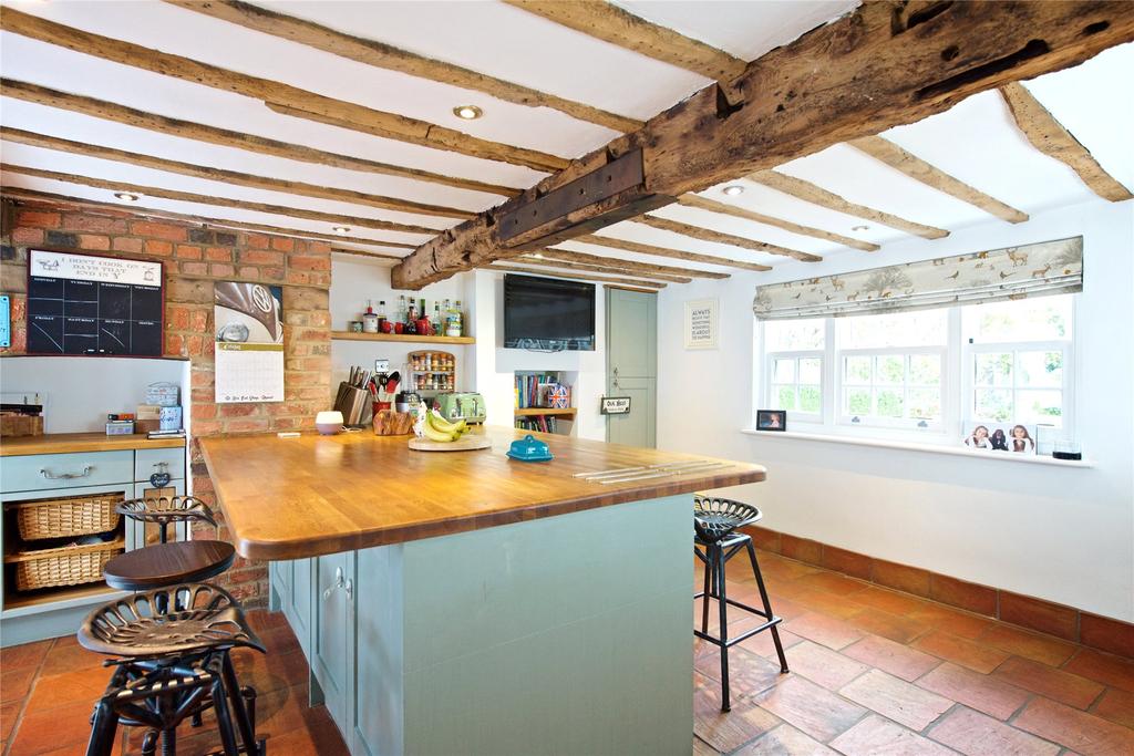 Kitchen/Breakfast Rm