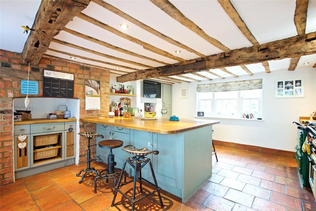 Kitchen/Breakfast Rm