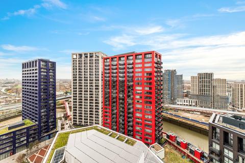 1 bedroom apartment to rent, Modena House, London City Island, London, E14