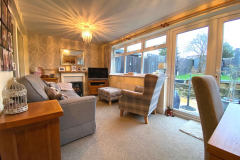 18 Central Avenue, Northampton, NN2 8DZ