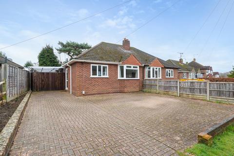 2 bedroom bungalow for sale, Spring Woods, Fleet, Hampshire, GU52