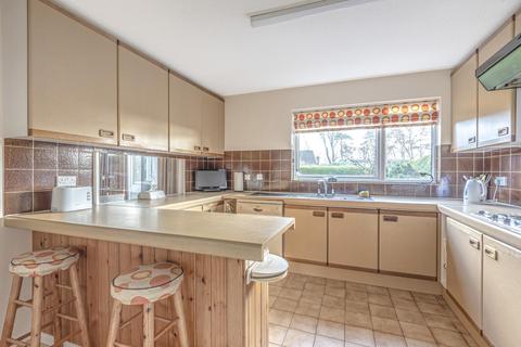 6 Cromlix Close, Chislehurst, BR7 5SJ