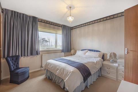 6 Cromlix Close, Chislehurst, BR7 5SJ
