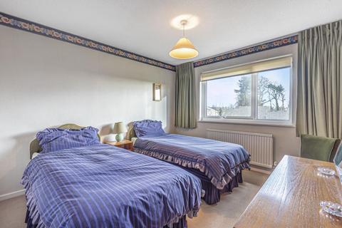 6 Cromlix Close, Chislehurst, BR7 5SJ