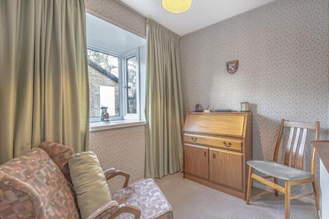 6 Cromlix Close, Chislehurst, BR7 5SJ