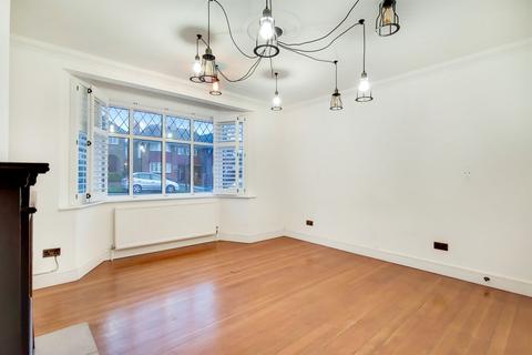 9 Christian Fields, London, SW16 3JY