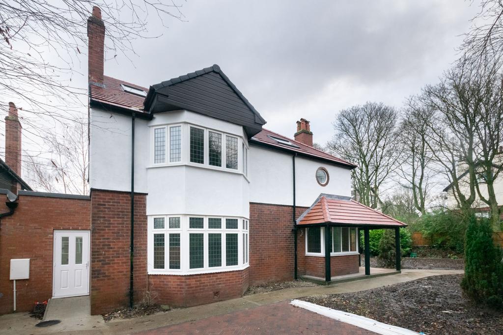 North Park Grove, Leeds, LS8 5 bed detached house £1,150,000