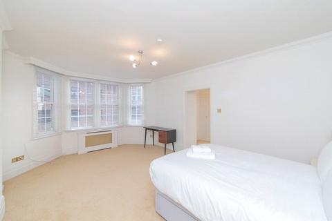 3 bedroom flat to rent, Strathmore Court, 143 Park Road, London
