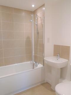 2 bedroom apartment to rent, Slough SL2