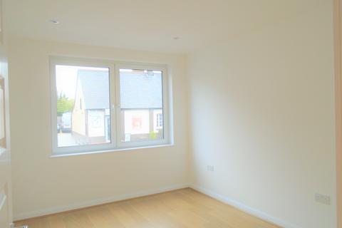 2 bedroom apartment to rent, Slough SL2