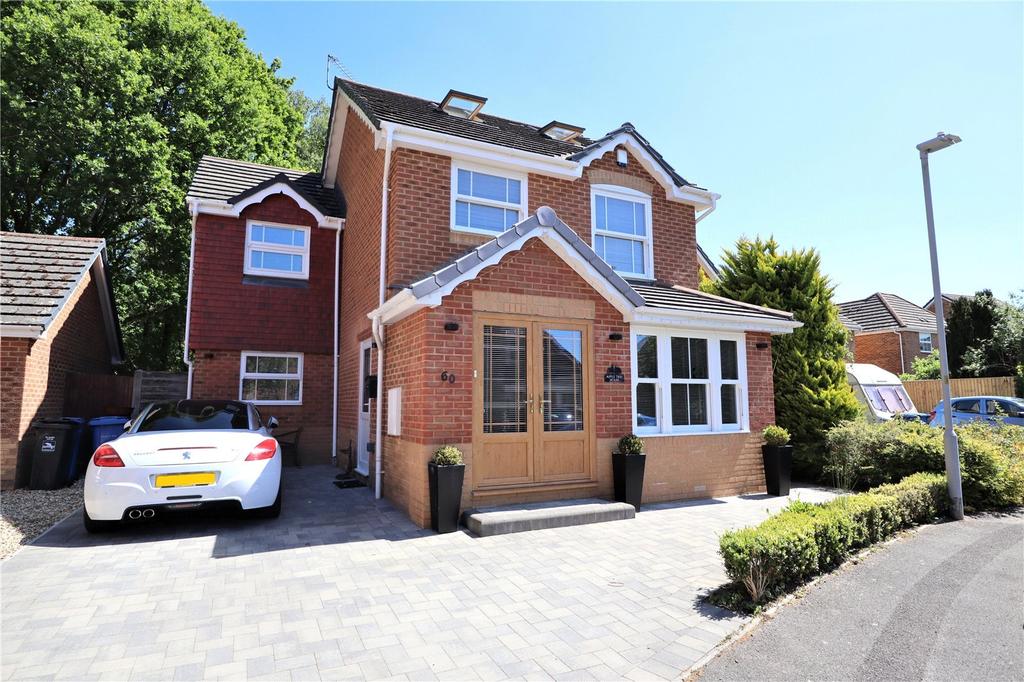 Edwina Drive, Poole, Dorset, BH17 4 bed detached house £445,000