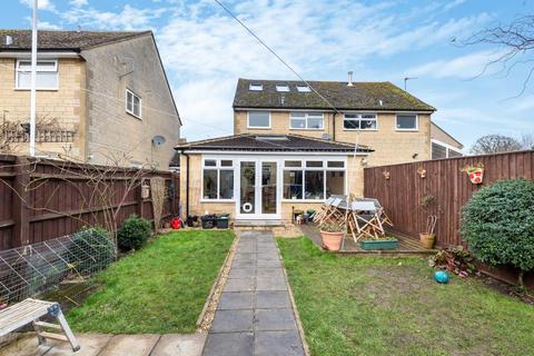 15 Ampney Orchard, Bampton, OX18 2AD