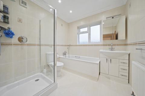 19 Allan Way, London, W3 0PW