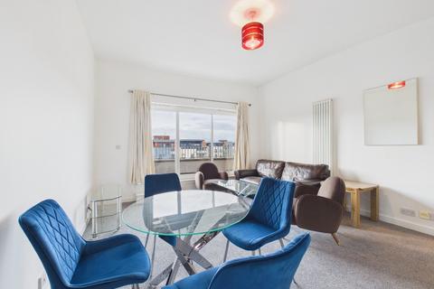 3 bedroom flat to rent, East Pilton Farm Crescent, Pilton, Edinburgh, EH5