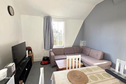 1 bedroom flat for sale, St. Marthas Court, Wood Street, High Barnet EN5