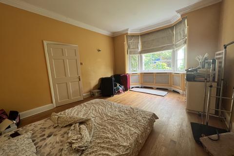 4 bedroom bungalow to rent, Norwood Road, Southall, Greater London, UB2
