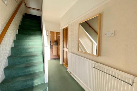 109 Squirrels Heath Road, Romford, RM3 0LR