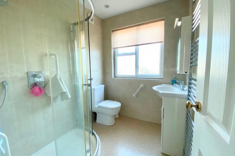 109 Squirrels Heath Road, Romford, RM3 0LR