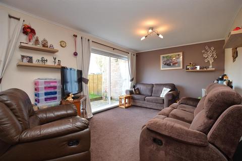 95 Unwin Road, Cheltenham, GL51 6TN