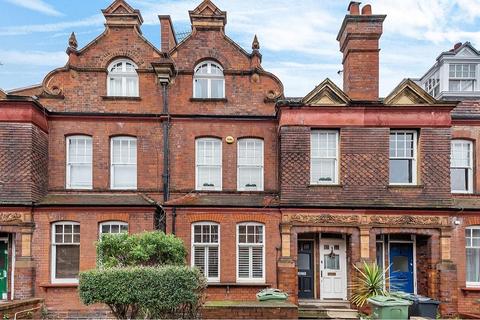 128 Amesbury Avenue, London, SW2 3AB