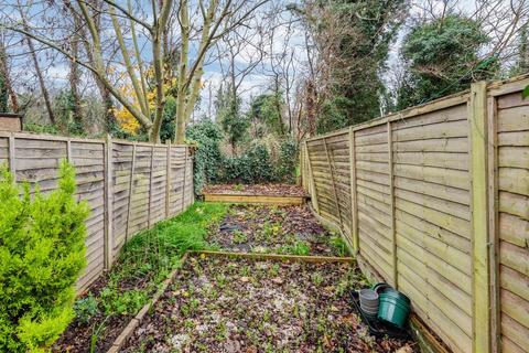 128 Amesbury Avenue, London, SW2 3AB